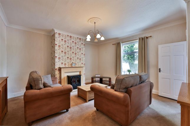 19, Scholes Lane, Cleckheaton photo 2