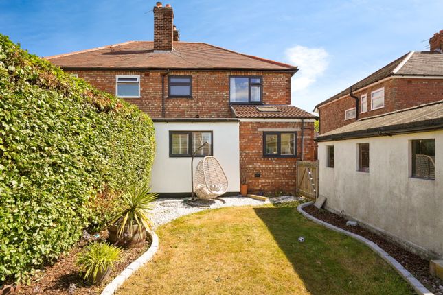 32, Berwyn Avenue, Wirral photo 2