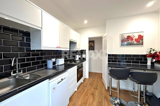 ADIL , Warland Road, Plumstead photo 3