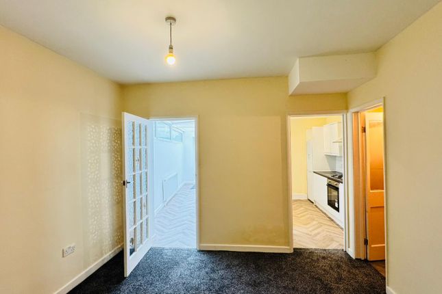 1, Foxton Road, Grays photo 5