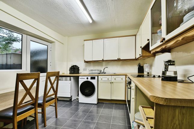 38, Drake Road, Altrincham photo 4