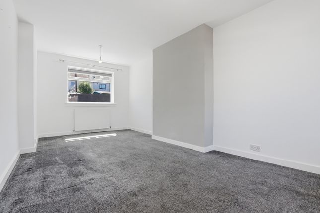 38, Carron Avenue, Kilmarnock photo 2