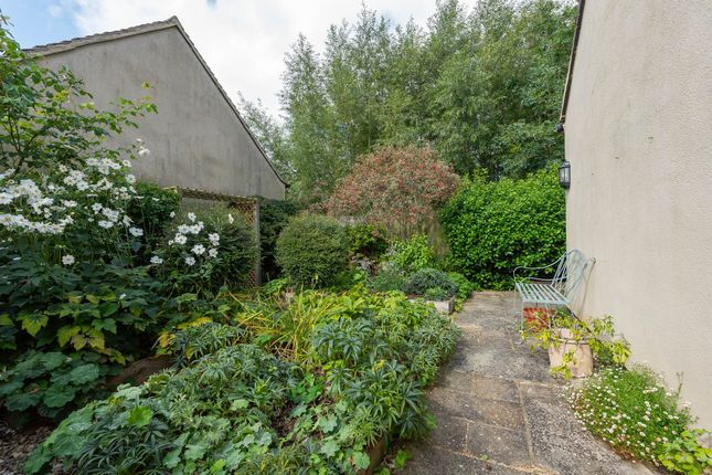 Mews house for sale in Millers Mews, Witney