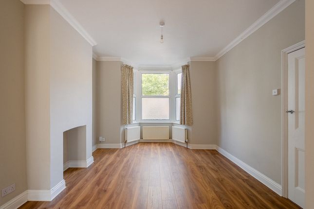 88, Pelham Road, London photo 2