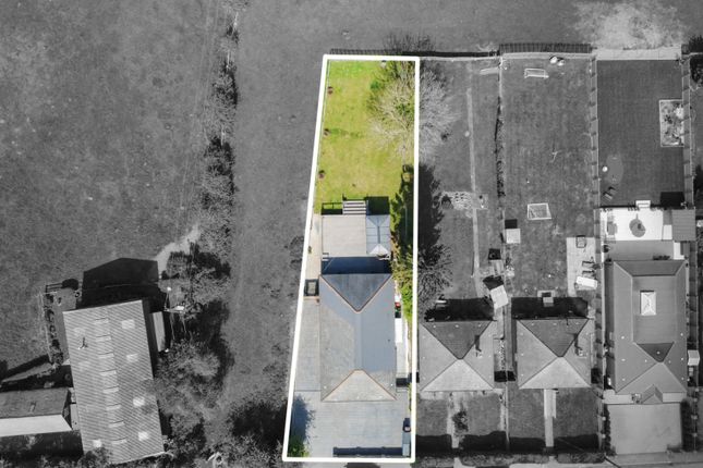 1 Ridgeway Bungalows, Pear Tree Lane, Gravesend photo 3