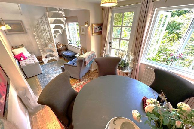 Boxwood Cottage, 2, Haste Hill, Haslemere photo 4