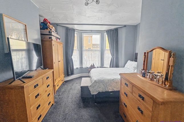 Flat 1, Pennycross Park Road, Plymouth photo 3