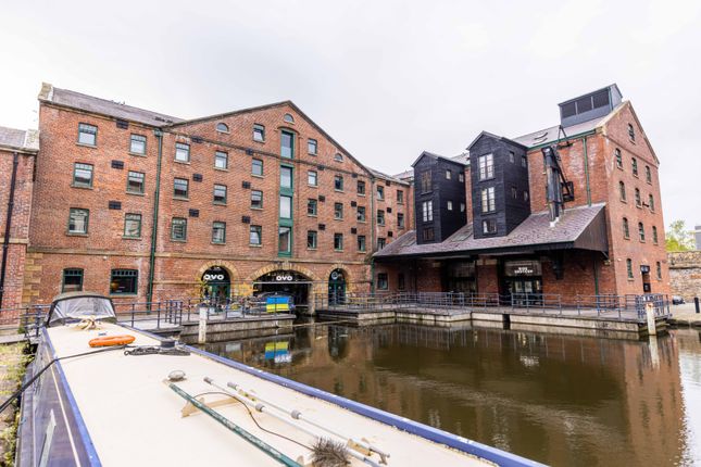 Flat for sale in The Warehouse, Victoria Quays, Wharf Str, Sheffield