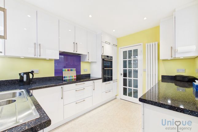 20, Crosland Road North, Lytham St. Annes photo 2
