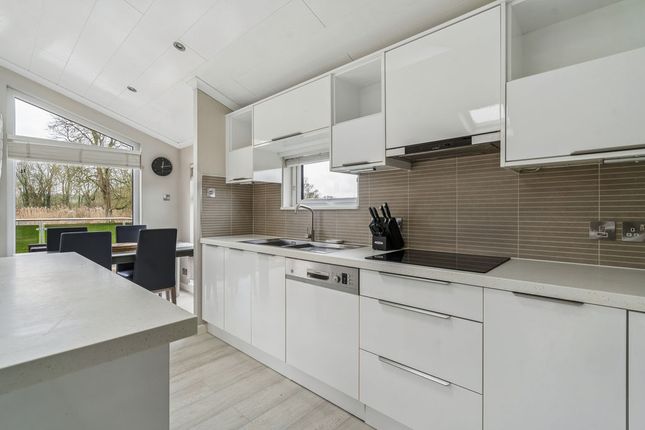19  Chargers Paddock, Harleyford Estate, Marlow photo 4