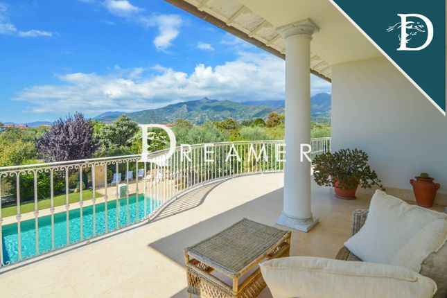 Villa for sale in Via Martiri di Sant'anna, Pietrasanta, Toscana