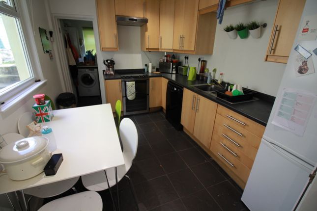 16, Russell Street, Cardiff photo 4