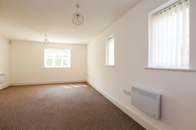 Flat to rent in Carty Road, Leicester
