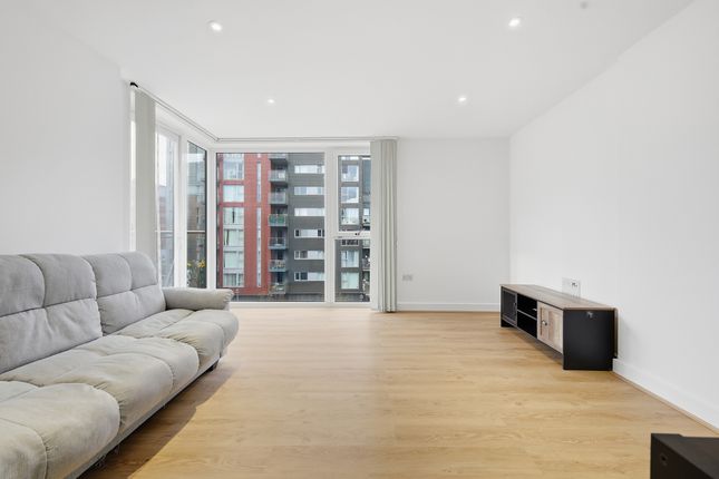 Zenith Close, London photo 2