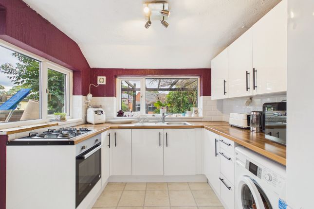 19 Oldstead Avenue, Hull, East Riding of Yorkshire photo 3
