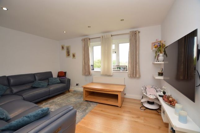Flat for sale in Sumburgh Way, Stoke Poges, Slough