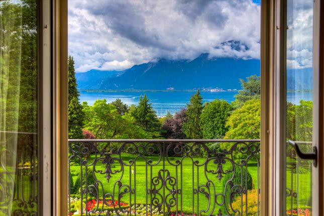 Thumbnail Ch&acirc;teau for sale in Montreux, Vaud, Switzerland