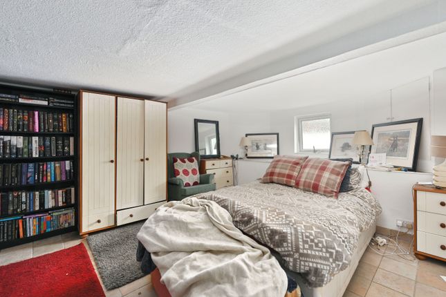 83, Royal Parade, Eastbourne photo 4