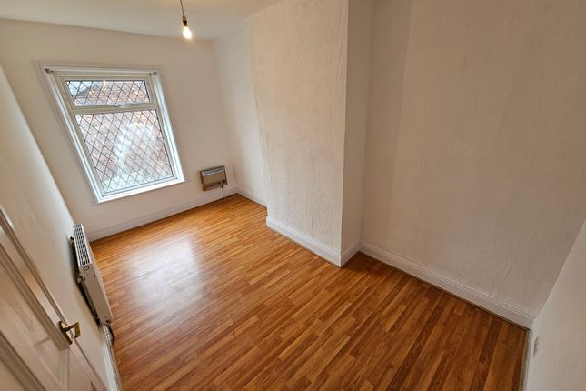 Marsland Place, Bradford photo 5