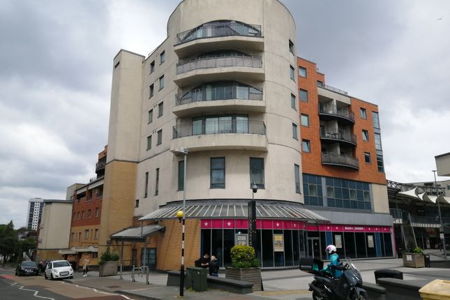 Flat to rent in Francis Road, Birmingham