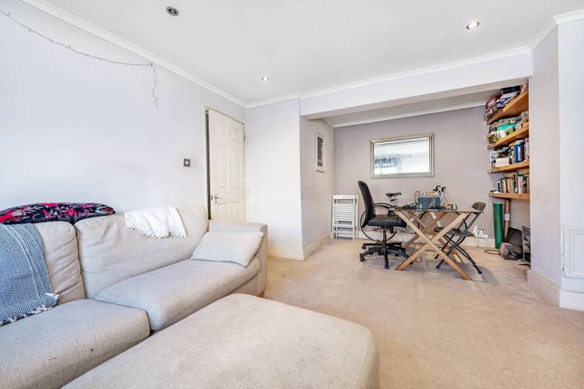 Thumbnail Flat to rent in Queens Road, Peckham, London