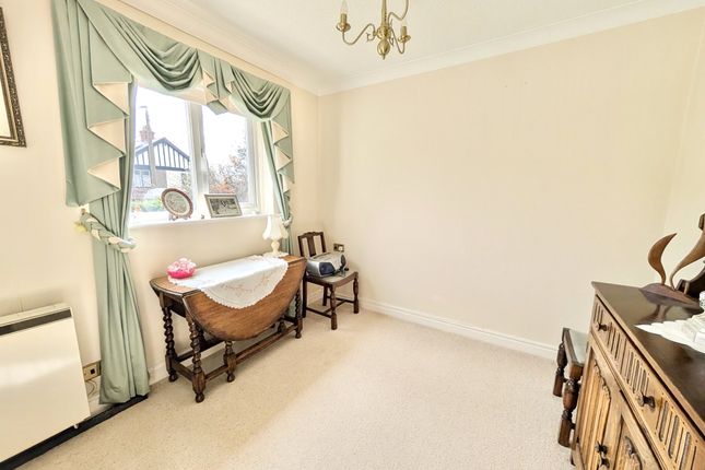 Flat 5, Hamilton Court,, Hinderton Road, Cheshire photo 4