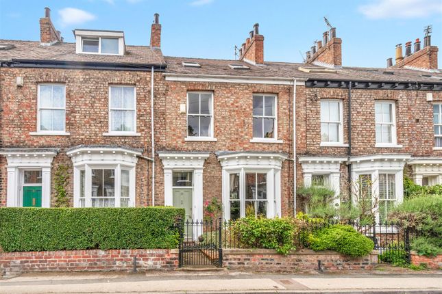 Thumbnail Town house for sale in St. Johns Street, York