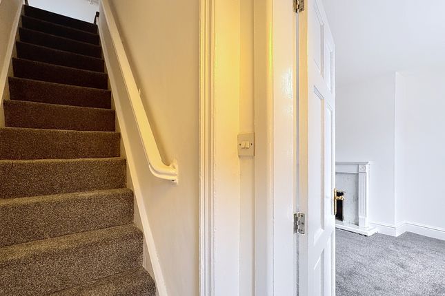 2, Shorrock Lane, Blackburn photo 2