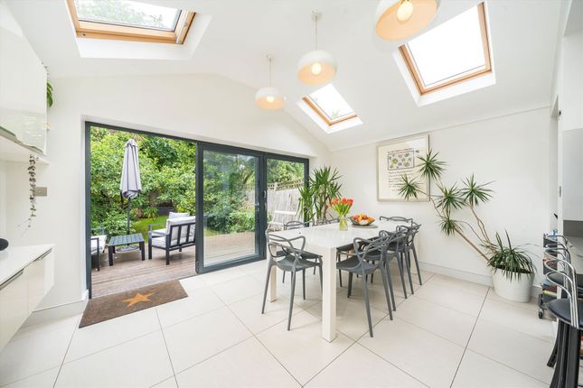 68, Hamilton Road, London photo 4