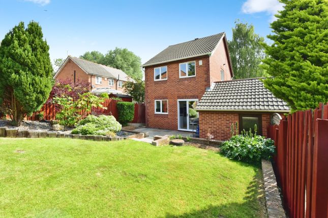3-bed detached on 12, Shunters Drift, Chesterfield, £260,000
