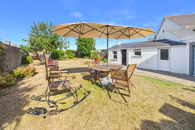 49, Wellington Road, Hakin, SA73 photo 3