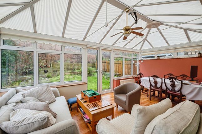 32, Bracken Avenue, Cromer photo 2