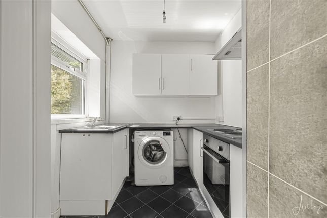 18, Evans Terrace, Swansea photo 4