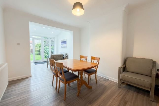 9 Stranton Drive, Manchester photo 3