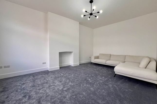 149, Lambourne Road, Chigwell photo 4