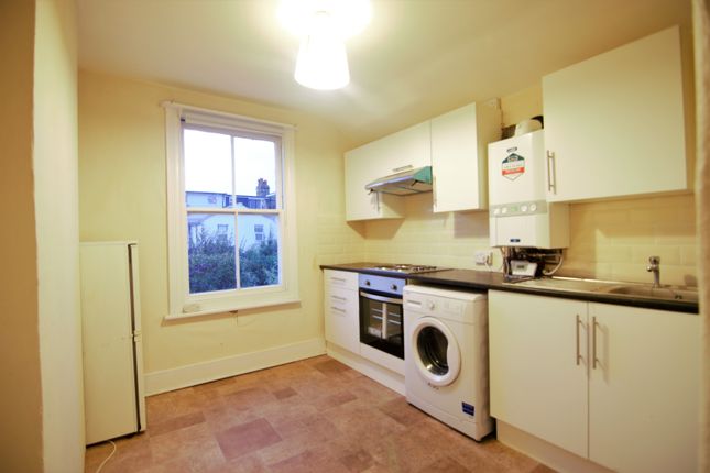 Flat to rent in St. Lukes Road, Brighton