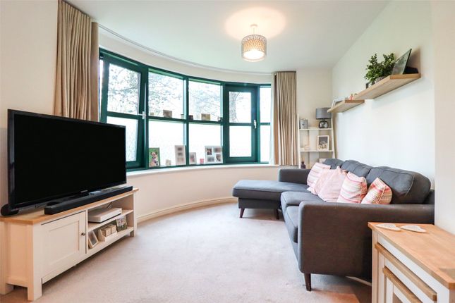 5 Lorica House, Fleet Mill,, Minley Road, Hampshire photo 3
