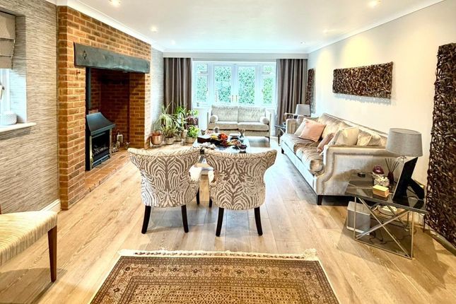 3A,, Oaklea, Hertfordshire photo 4
