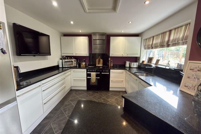 16, Westwood Avenue, Heighington photo 2