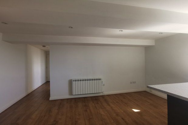 Flat to rent in Santingley Court, Wakefield