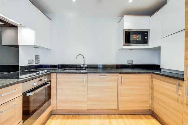 Flat 51, Dragonfly Court,, 3 Heybourne Crescent, LONDON photo 3
