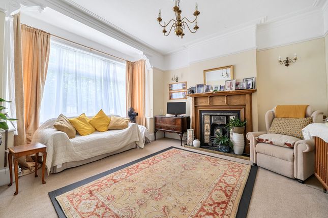 26, Pollards Hill East, London photo 2