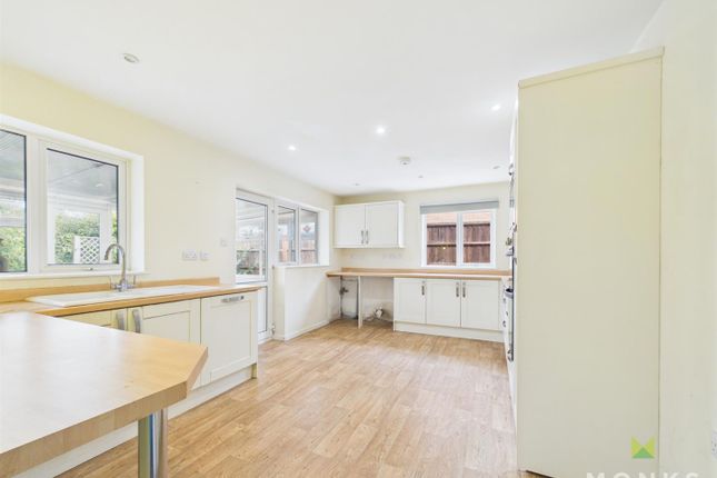 37, Gains Avenue, Shrewsbury photo 3