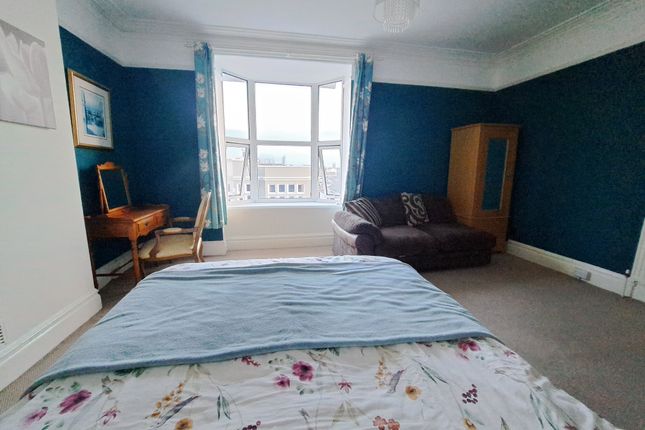 Flat 2, 48, Mannamead Road, PLYMOUTH photo 3