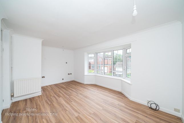 13, Paget Rise, Rugeley photo 2