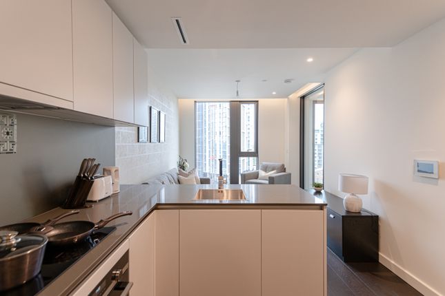 Flat 0809 Damac Tower, 67, Bondway, Nine Elms photo 4