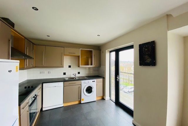 55, Kirk House, Hirst Crescent photo 2