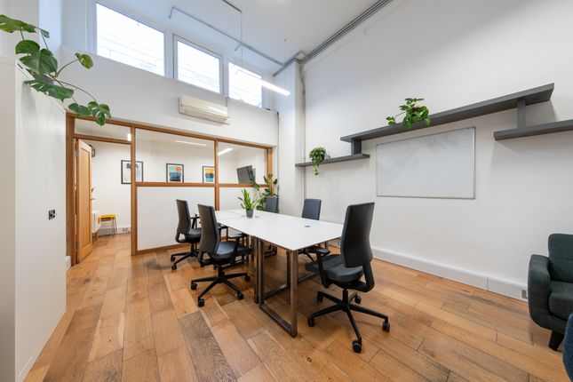 Office to let in Corsham Street, London