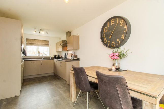 2, Clarke Hall Court, Wakefield photo 3