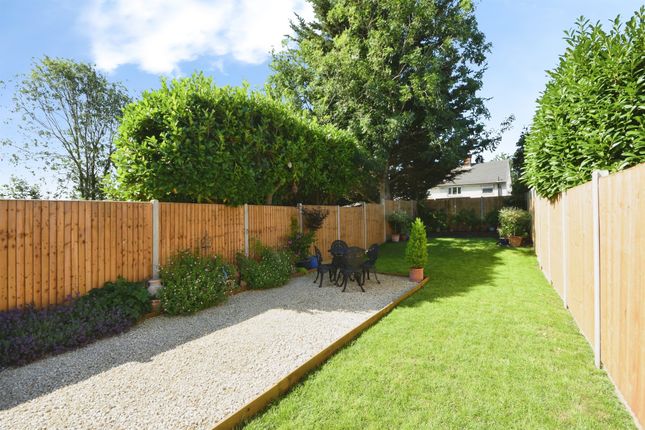 26a, Langham Crescent, Billericay photo 3